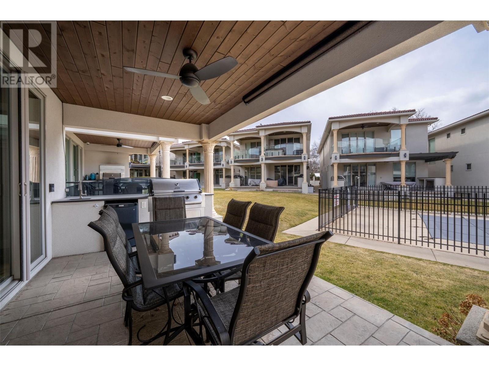 4 7373 Brooks Lane, Vernon