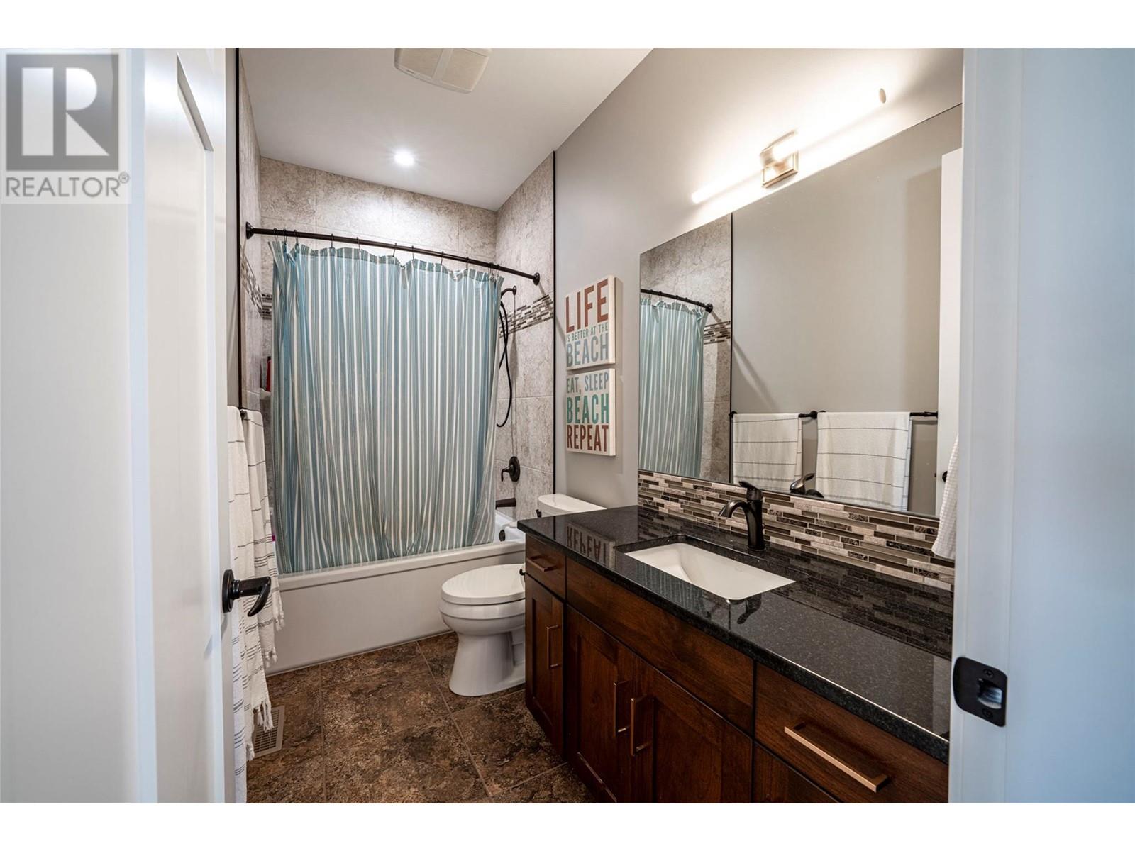 4 7373 Brooks Lane, Vernon