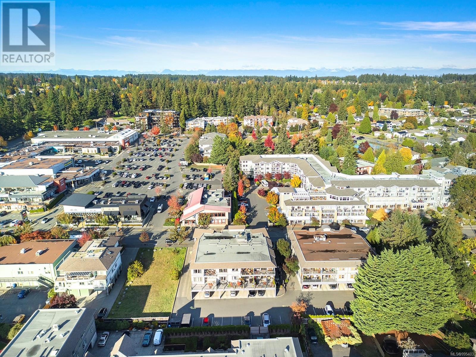 203 1705 Comox Ave, Comox