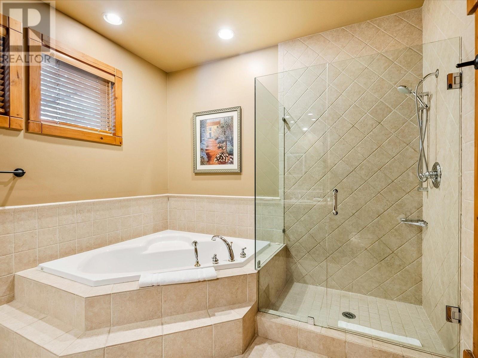8115 MUIRFIELD CRESCENT, Whistler