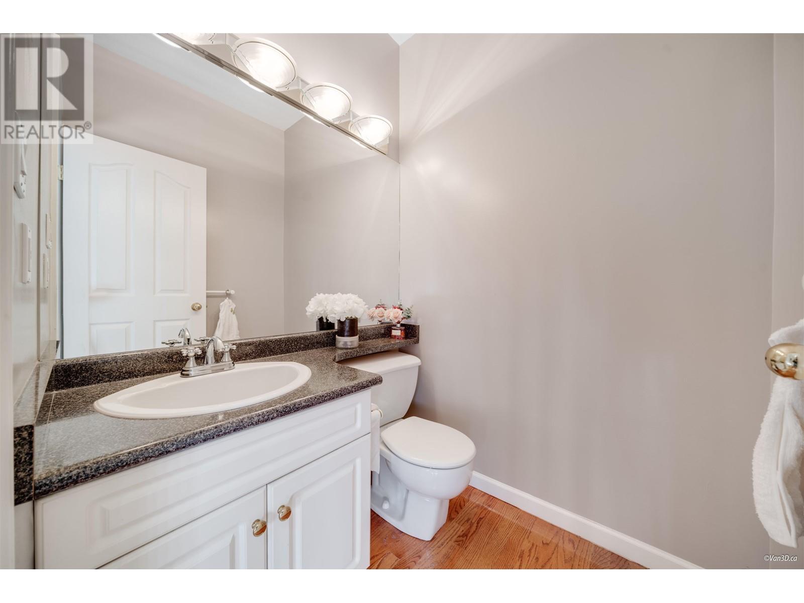 Photo 33 of 2551 Sapphire Place, Coquitlam BC
