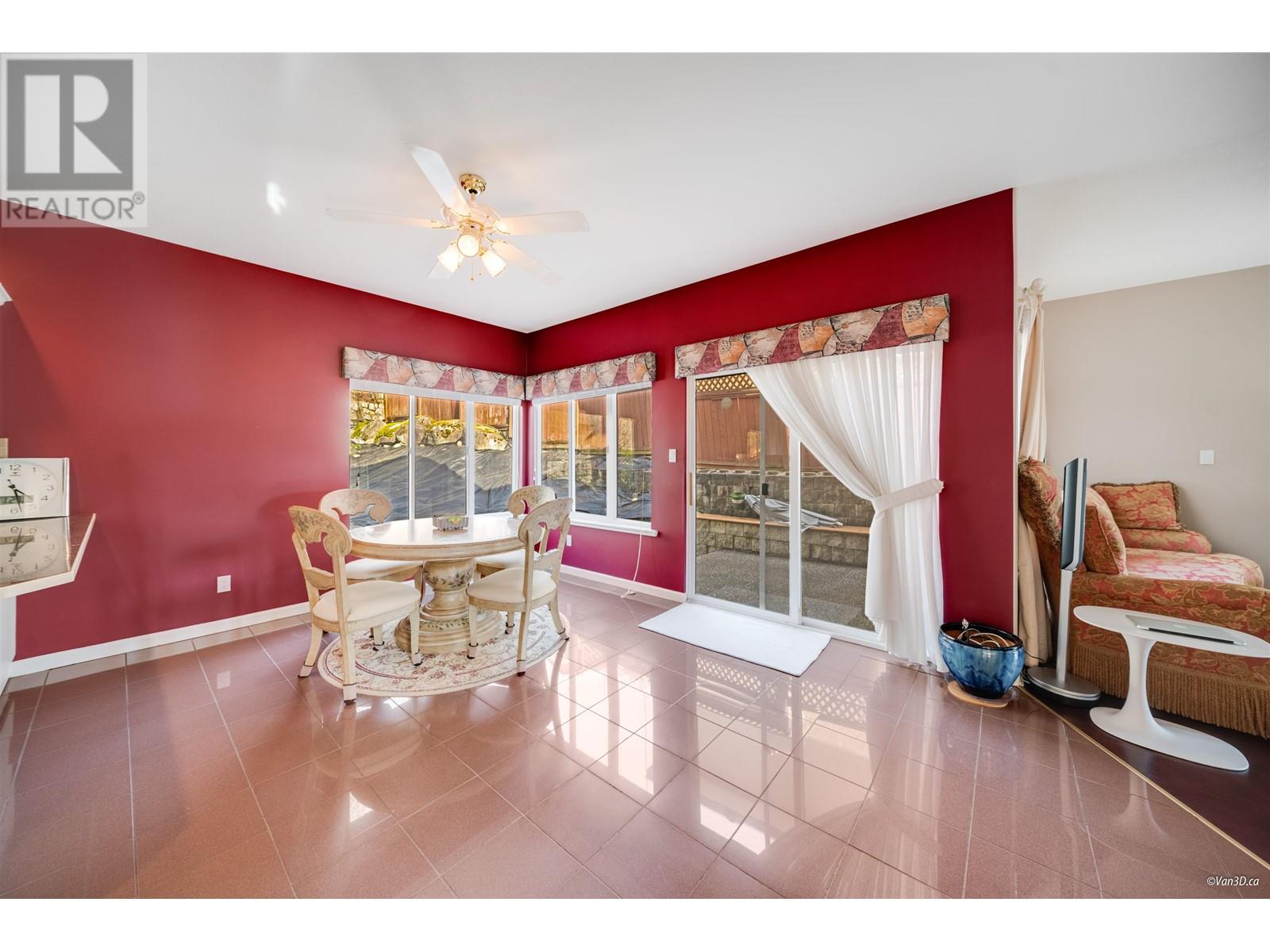 Photo 18 of 2551 Sapphire Place, Coquitlam BC