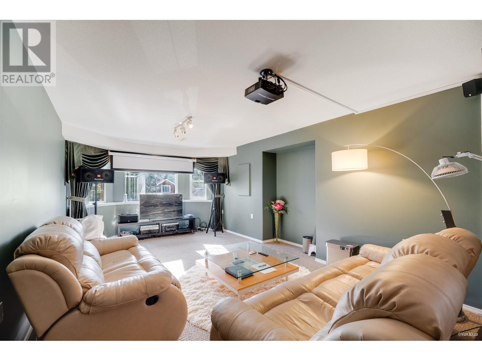 Photo 31 of 2551 Sapphire Place, Coquitlam BC
