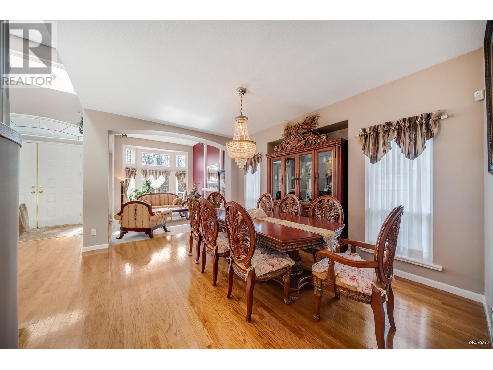 Photo 13 of 2551 Sapphire Place, Coquitlam BC