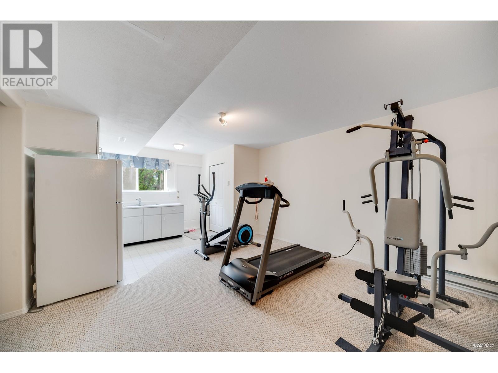 Photo 34 of 2551 Sapphire Place, Coquitlam BC