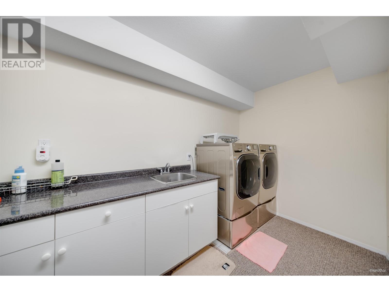Photo 37 of 2551 Sapphire Place, Coquitlam BC