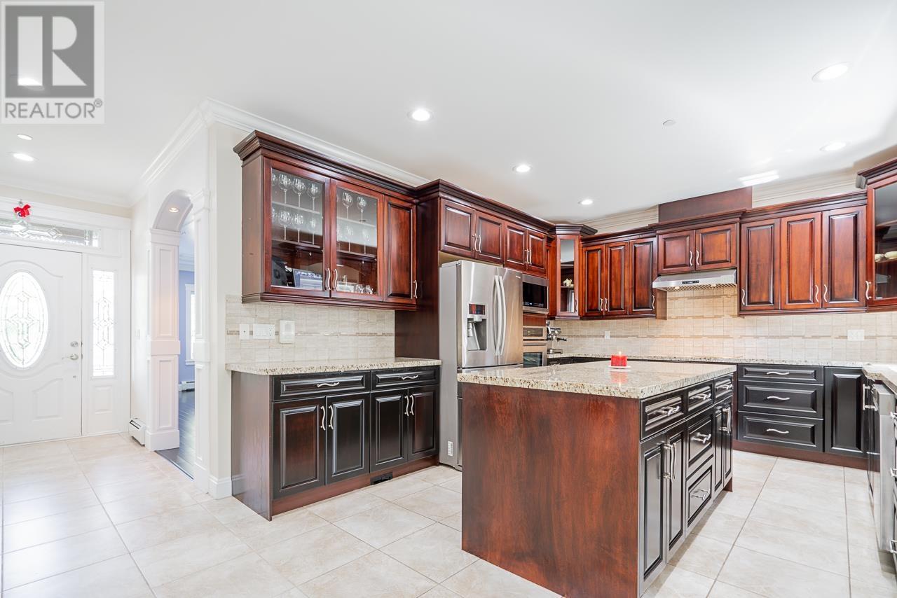 12130 GARDEN STREET, Maple Ridge