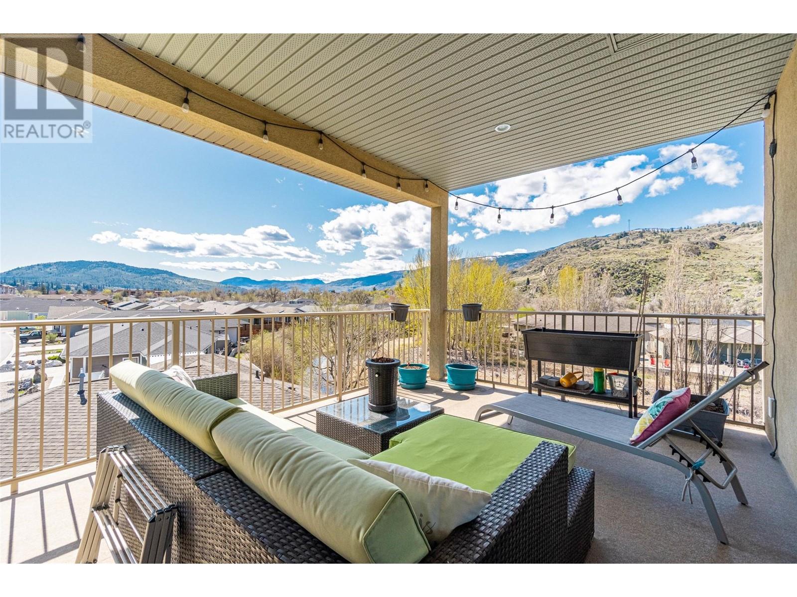 1 6610 OXBOW Crescent, Oliver
