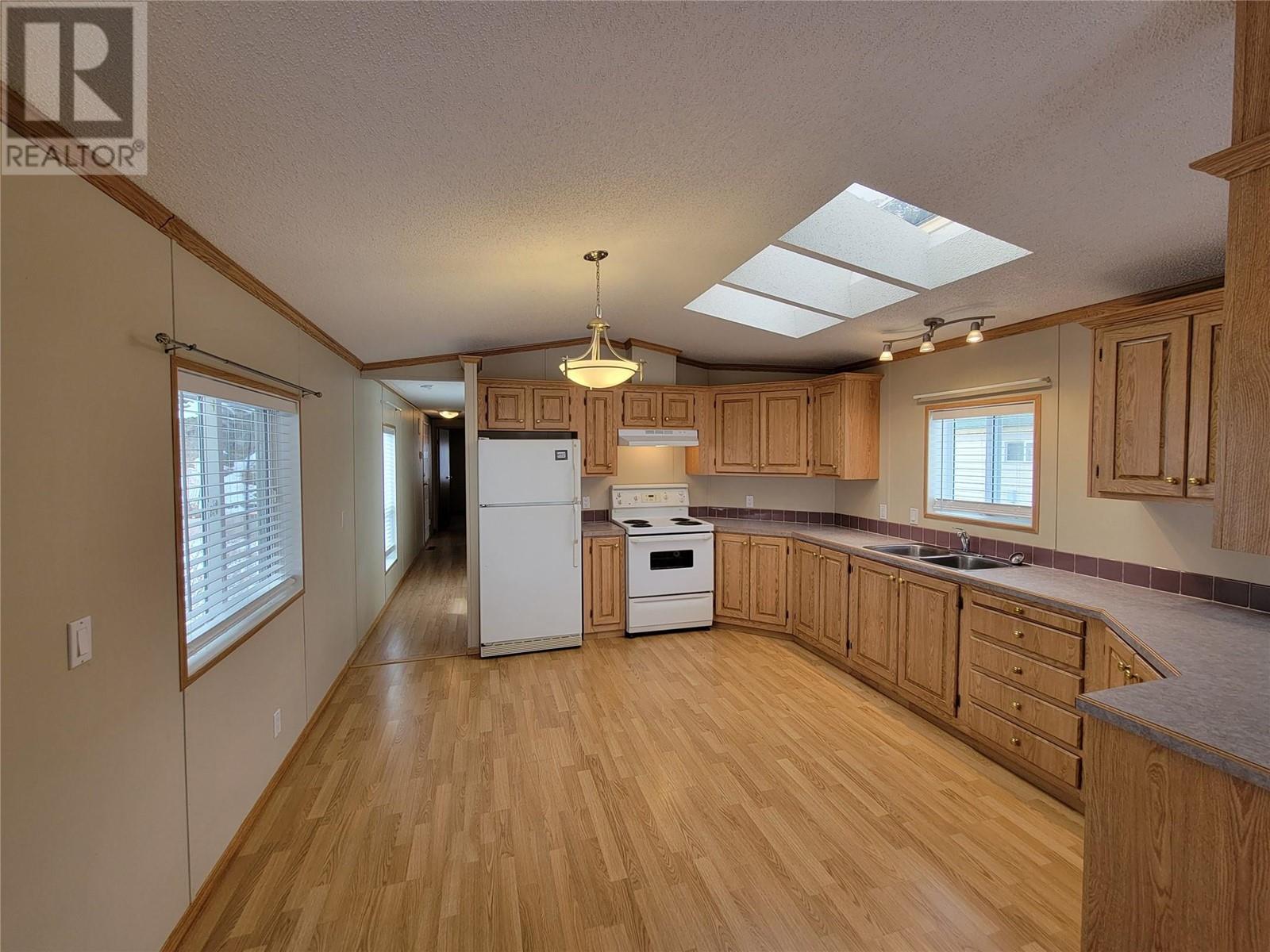 15 1292 Highway 3A Other, Keremeos