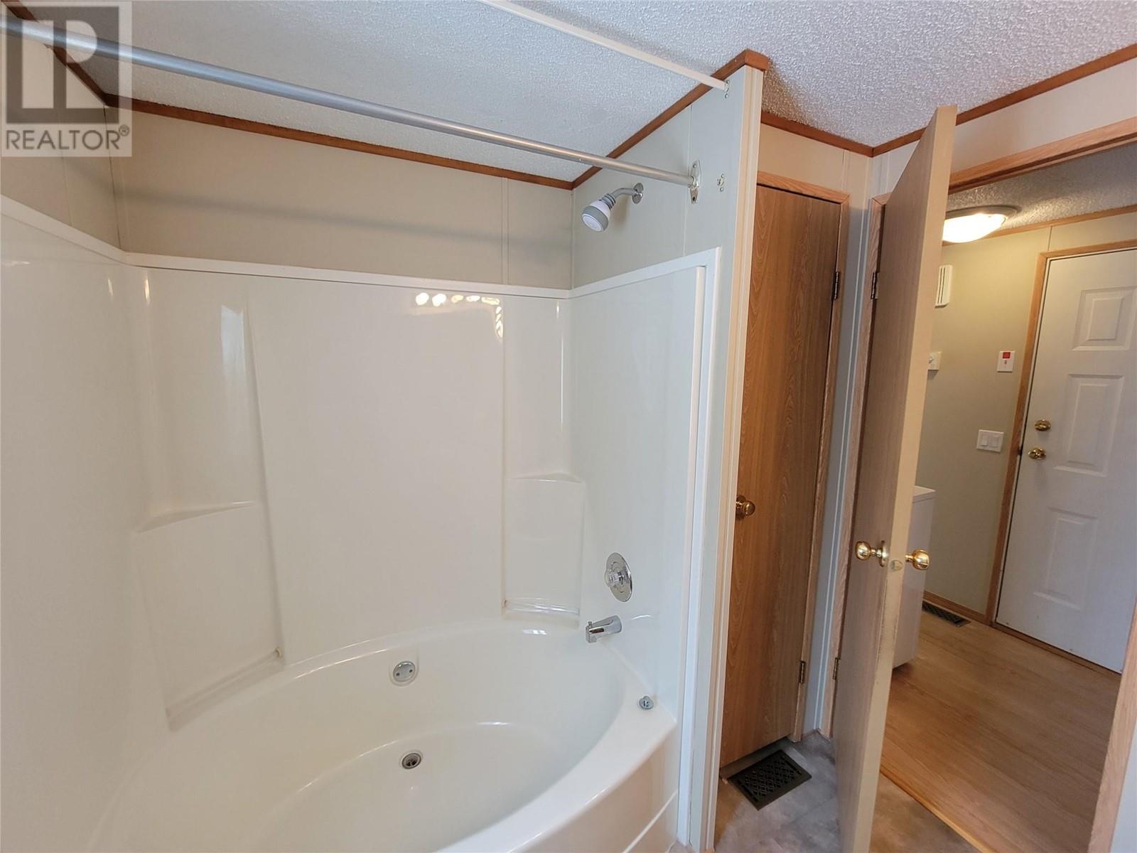 15 1292 Highway 3A Other, Keremeos