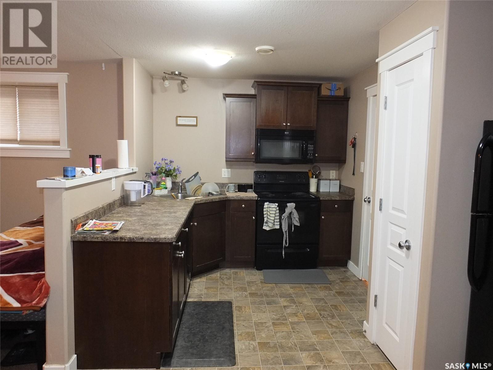 Photo 9 of 155 Osler Street, Regina SK