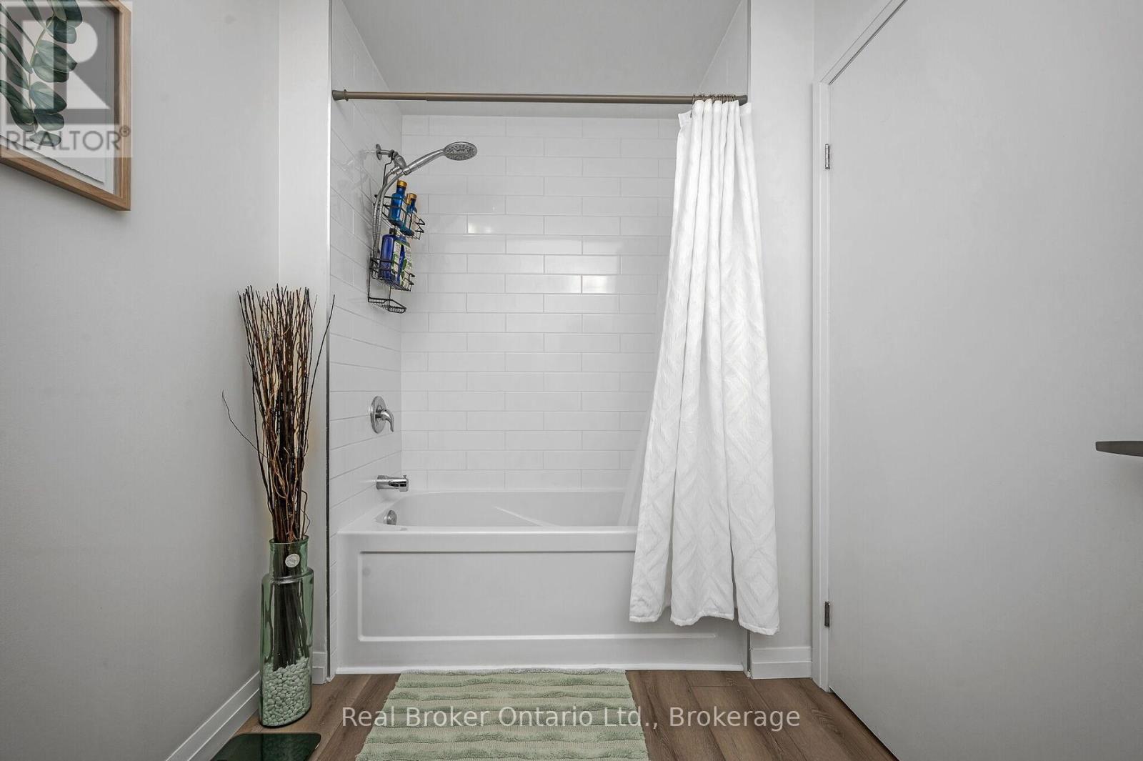 Photo 5 of 904 108 Garment Street, Kitchener ON