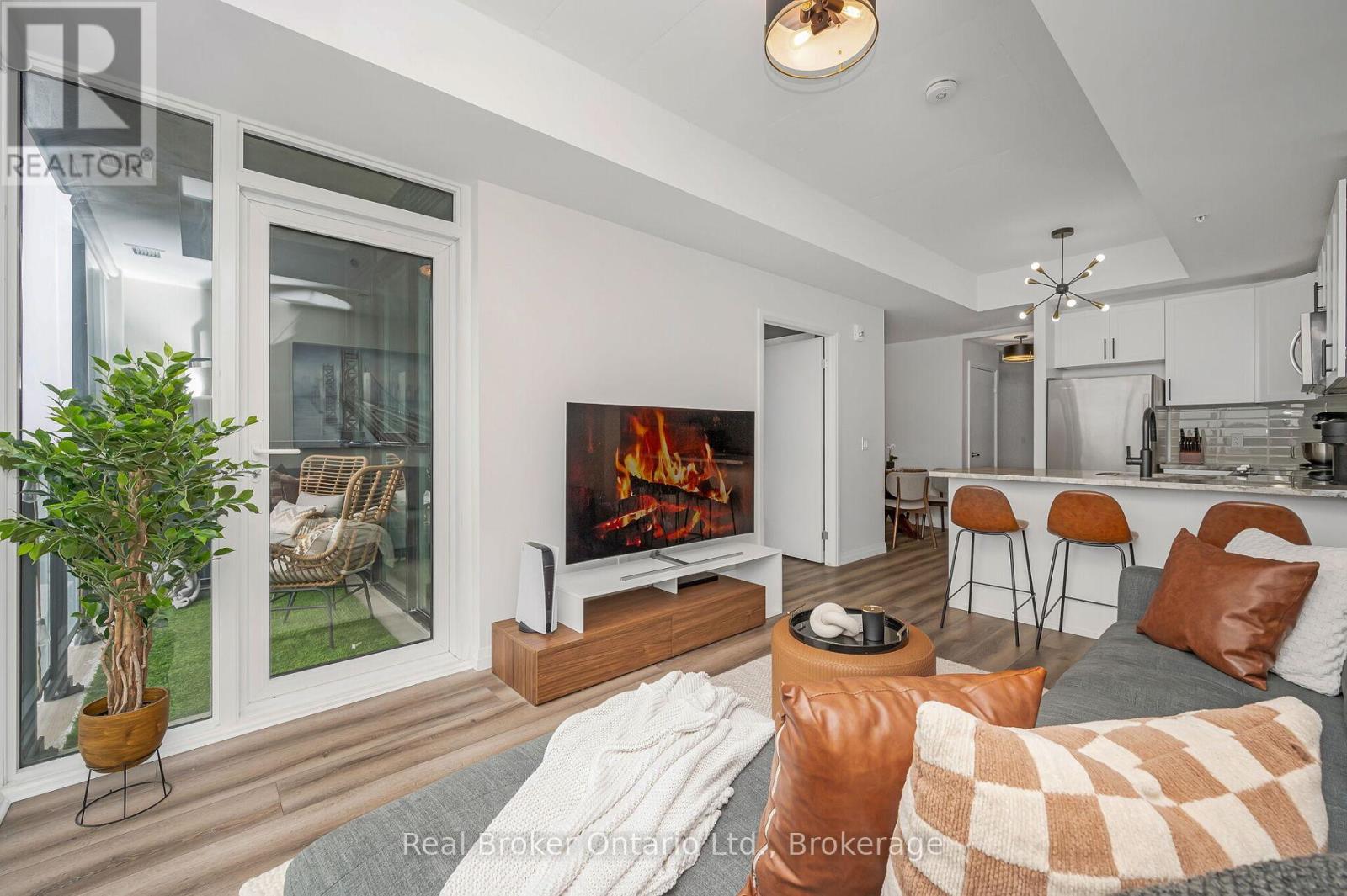 Photo 11 of 904 108 Garment Street, Kitchener ON