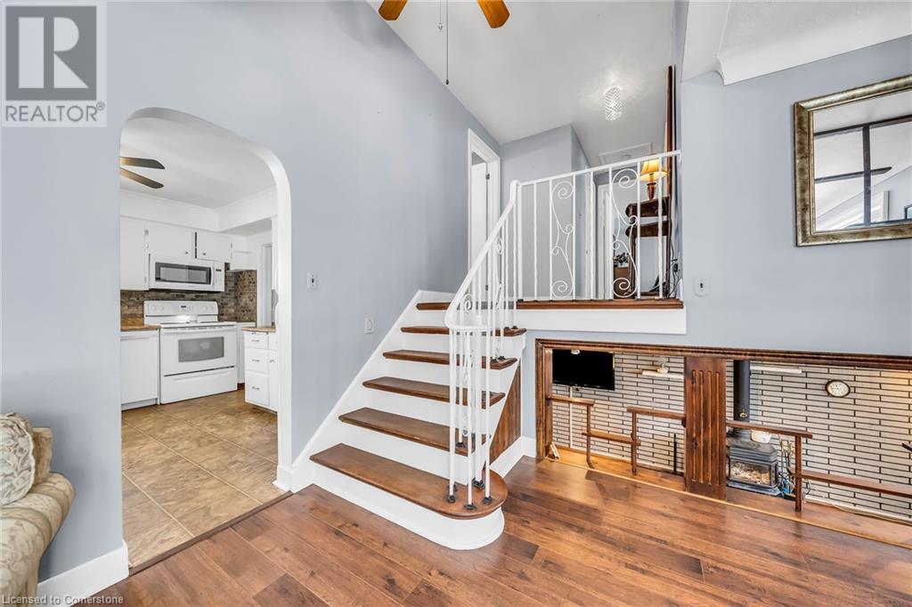 Photo 16 of 3542 Fifteenth Street, Lincoln ON