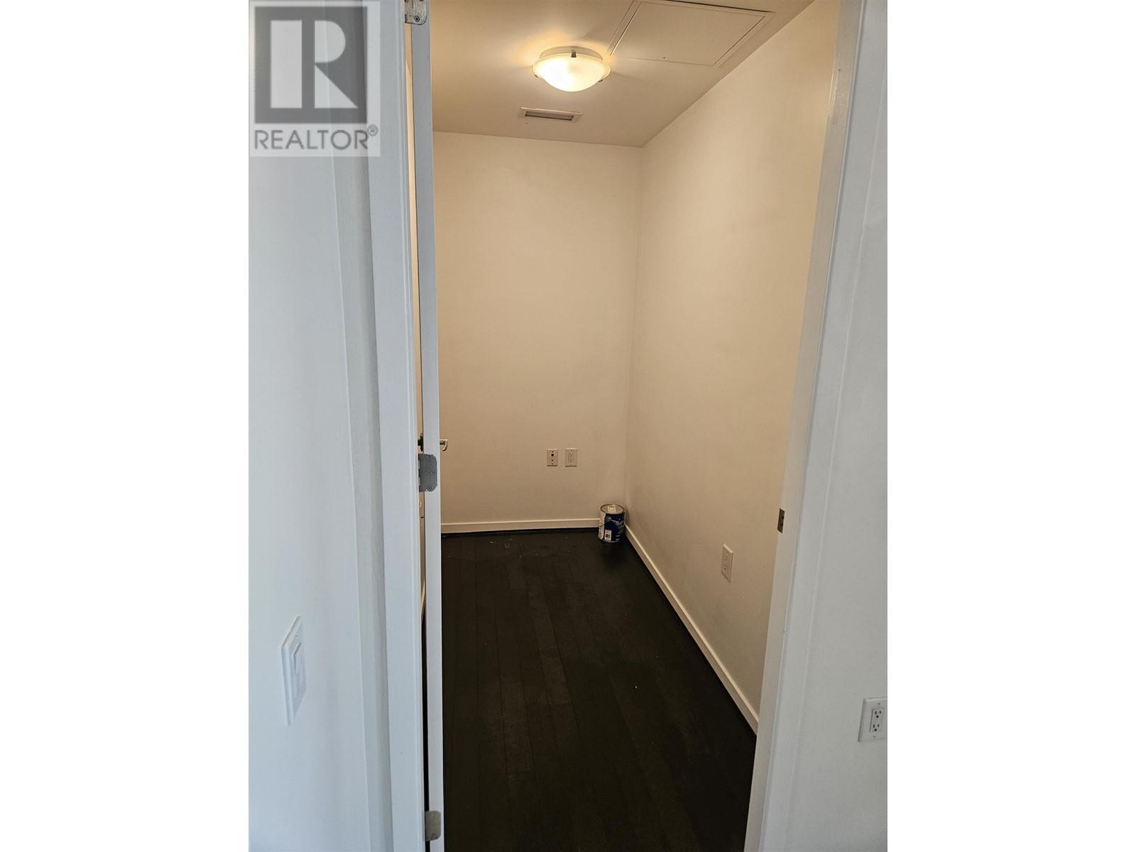 Photo 21 of 502 2345 Madison Avenue, Burnaby BC