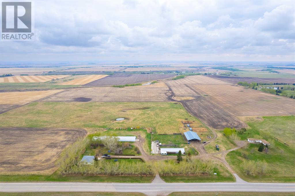 Photo 3 of 30319 Highway 2 A, Carstairs AB