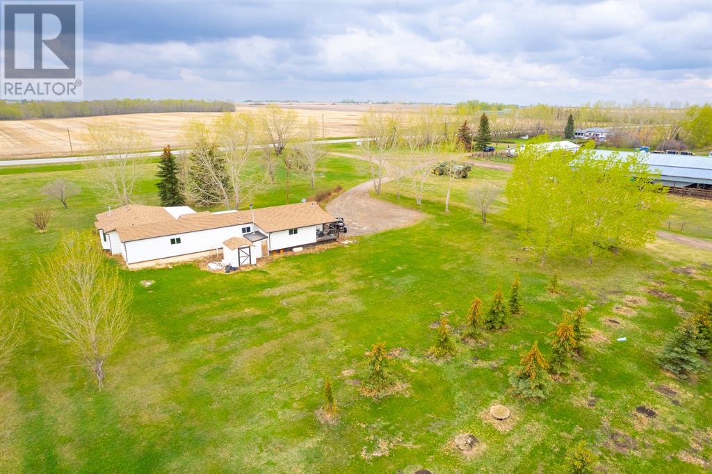 Photo 25 of 30319 Highway 2 A, Carstairs AB