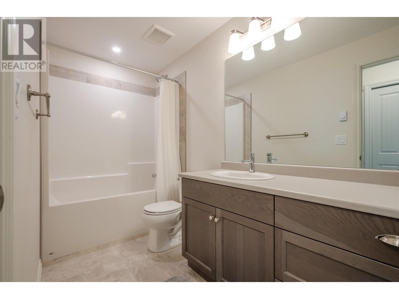 163 2450 Radio Tower Road, Oliver