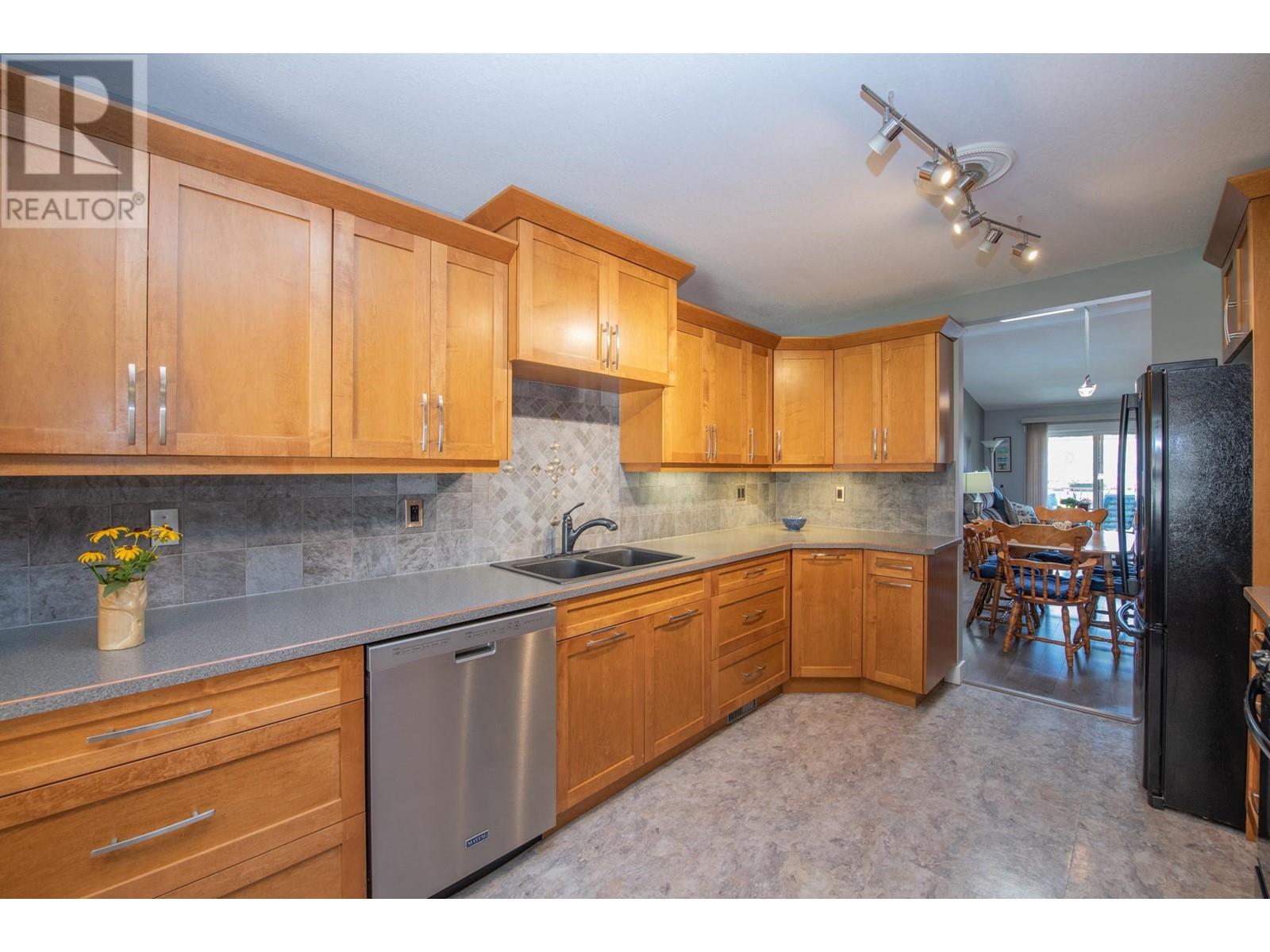 Photo 10 of 1001 30 Avenue Unit 30, Vernon BC