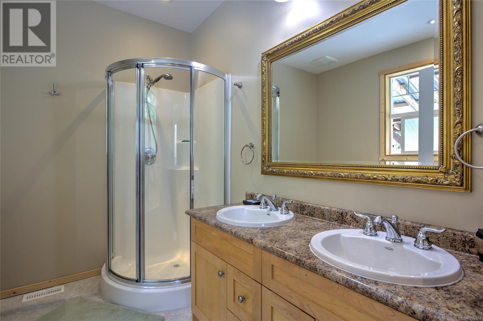 7420 Nantree Rd, Lake Cowichan