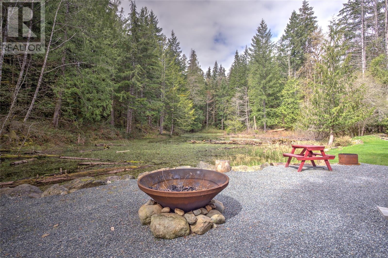 7420 Nantree Rd, Lake Cowichan