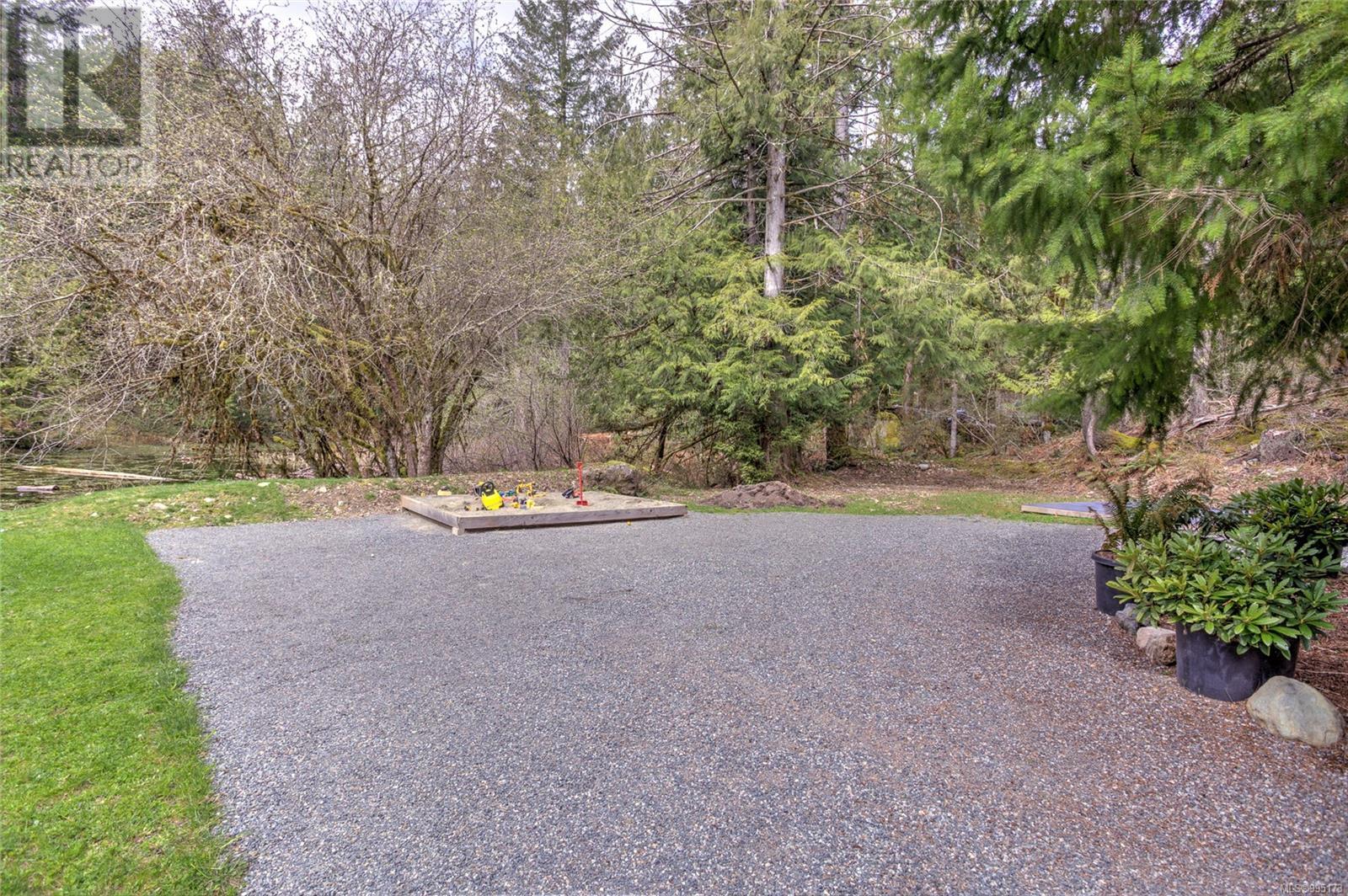 7420 Nantree Rd, Lake Cowichan