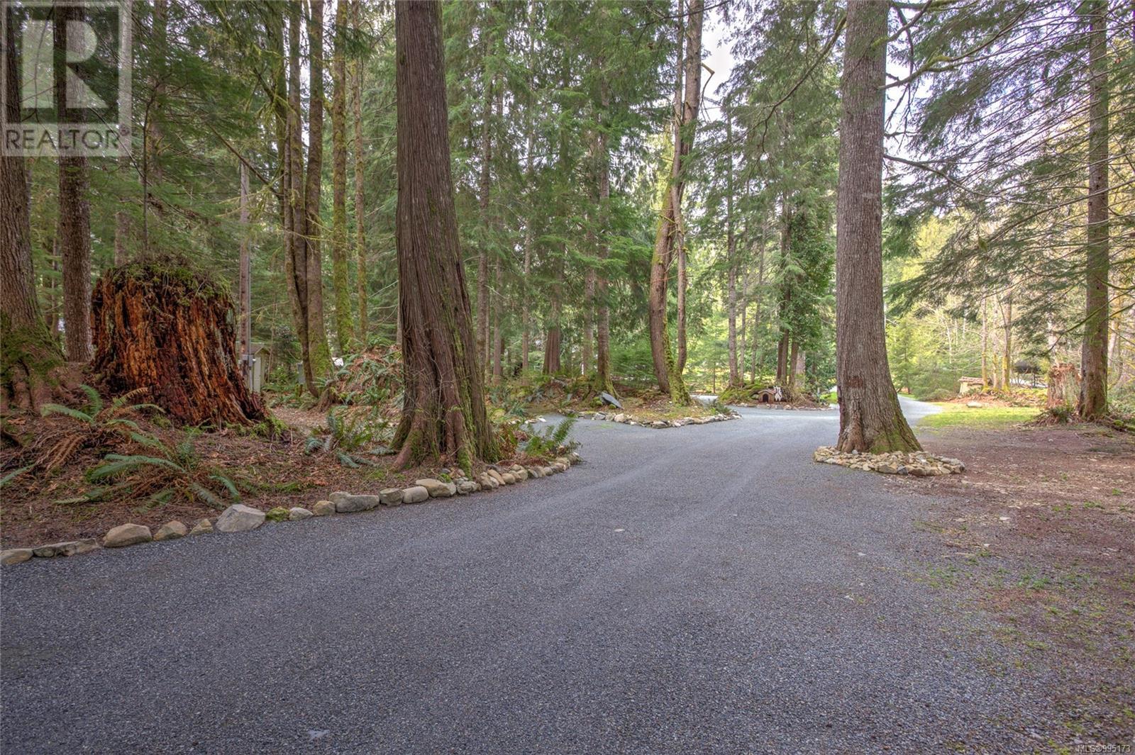 7420 Nantree Rd, Lake Cowichan