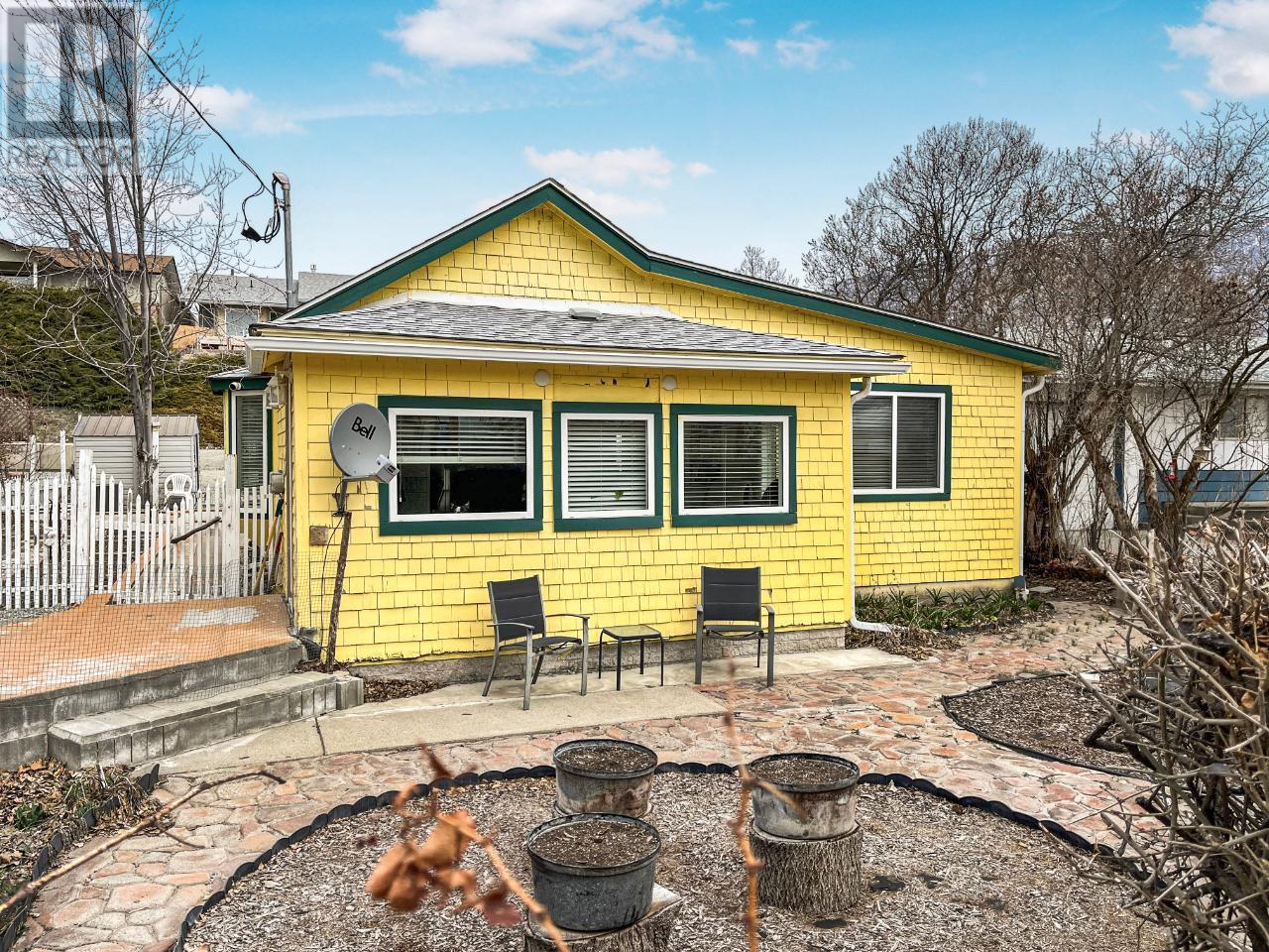8310 KINGFISHER Drive, Osoyoos