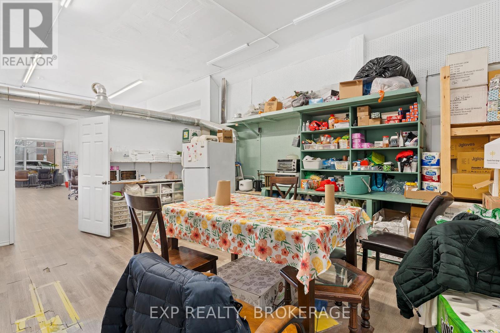 Photo 8 of 148 150 King Street W, Brockville ON