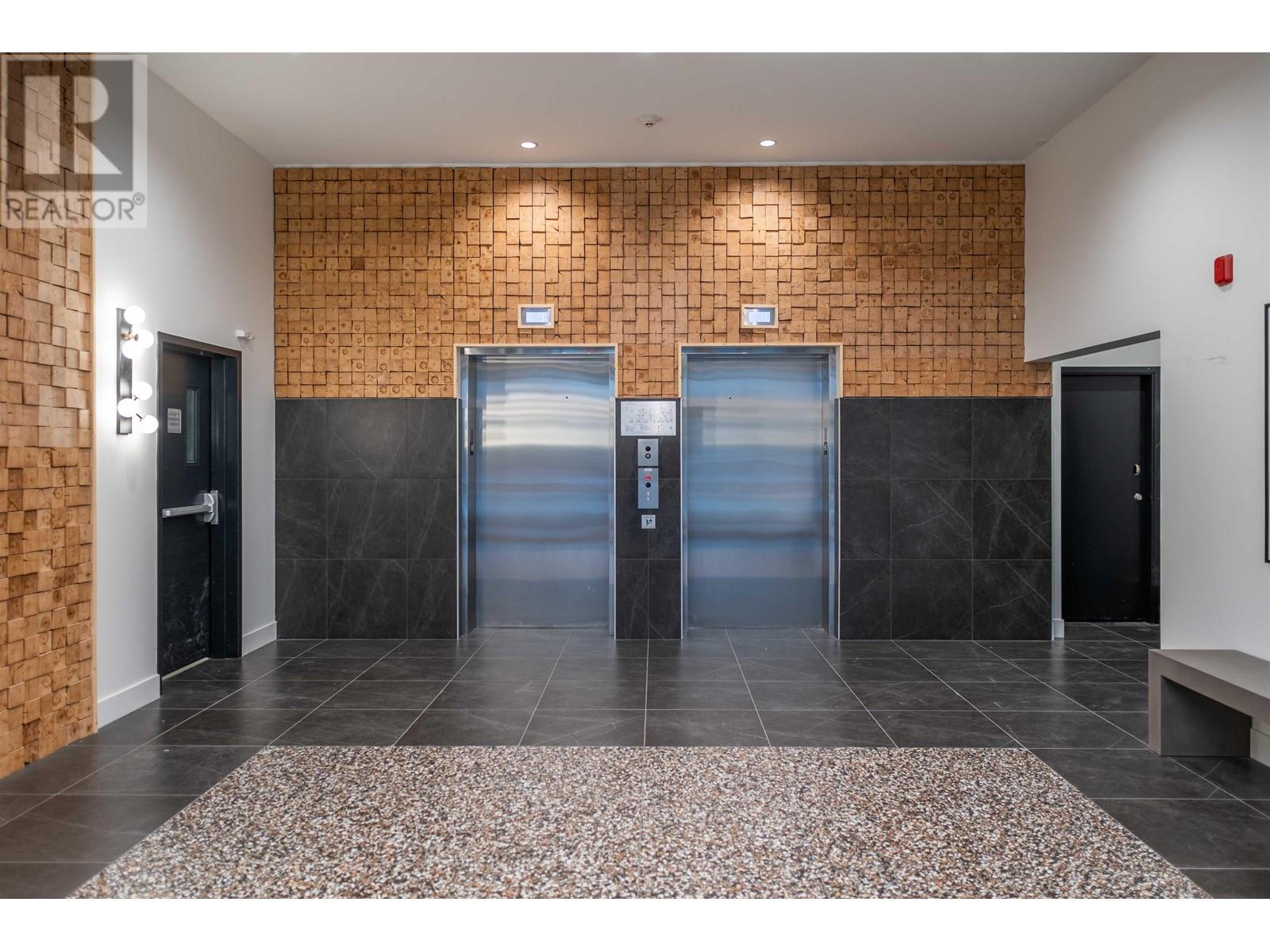 302 3229 ST JOHNS STREET, Port Moody real estate listing R2988939