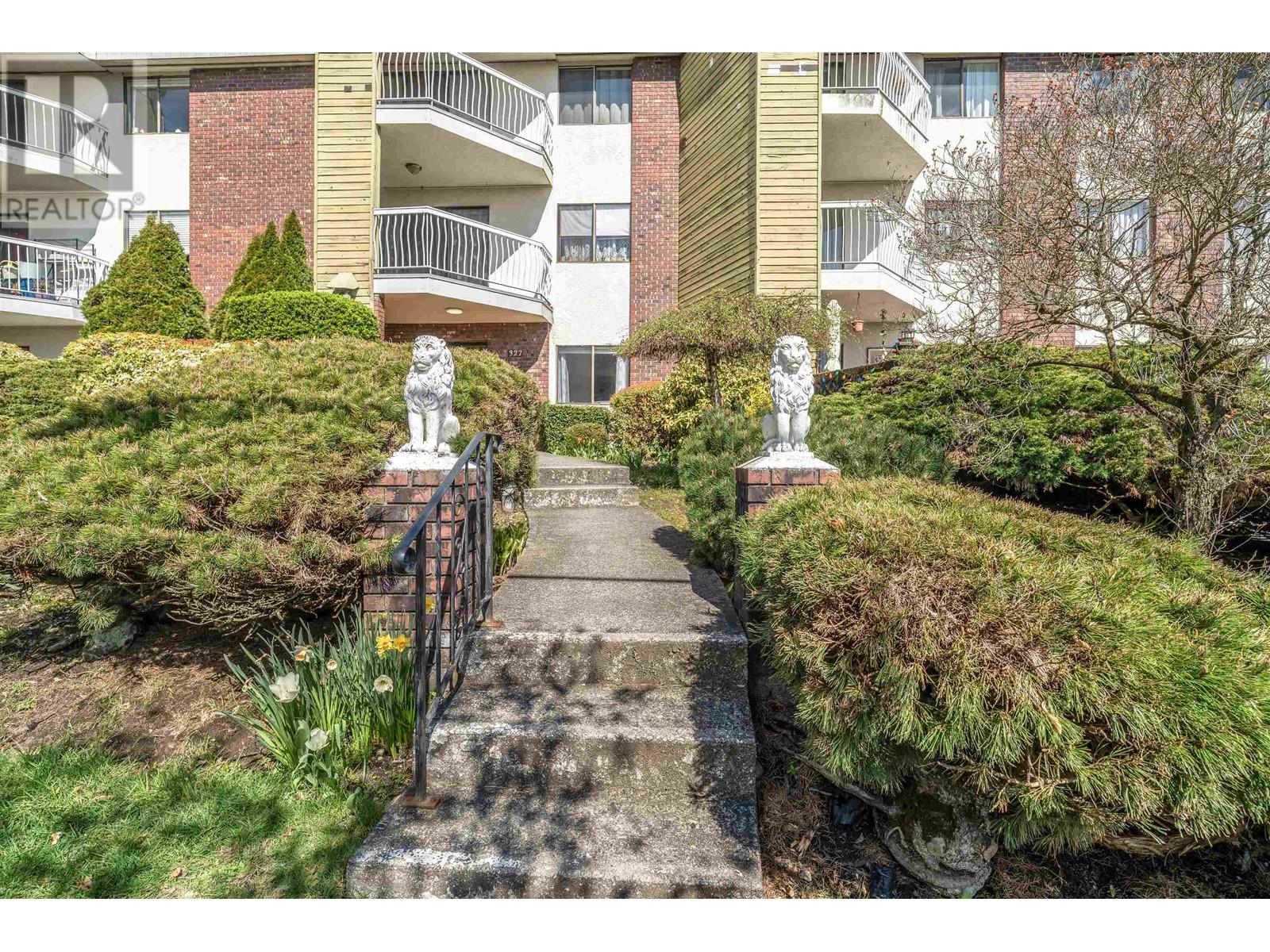 Photo 30 of 104 327 Ninth Street, New Westminster BC