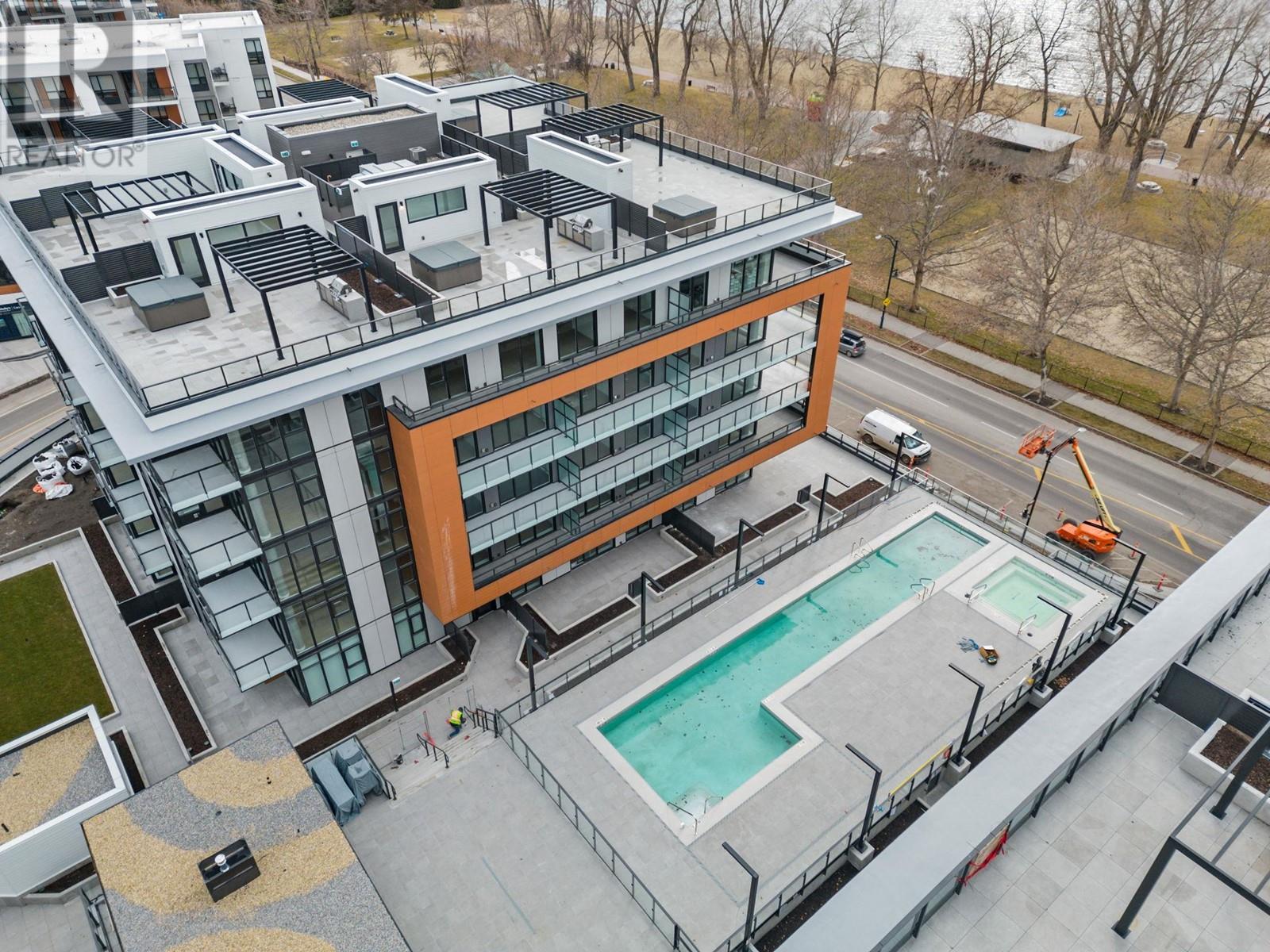 209 3409 Lakeshore Road, Kelowna