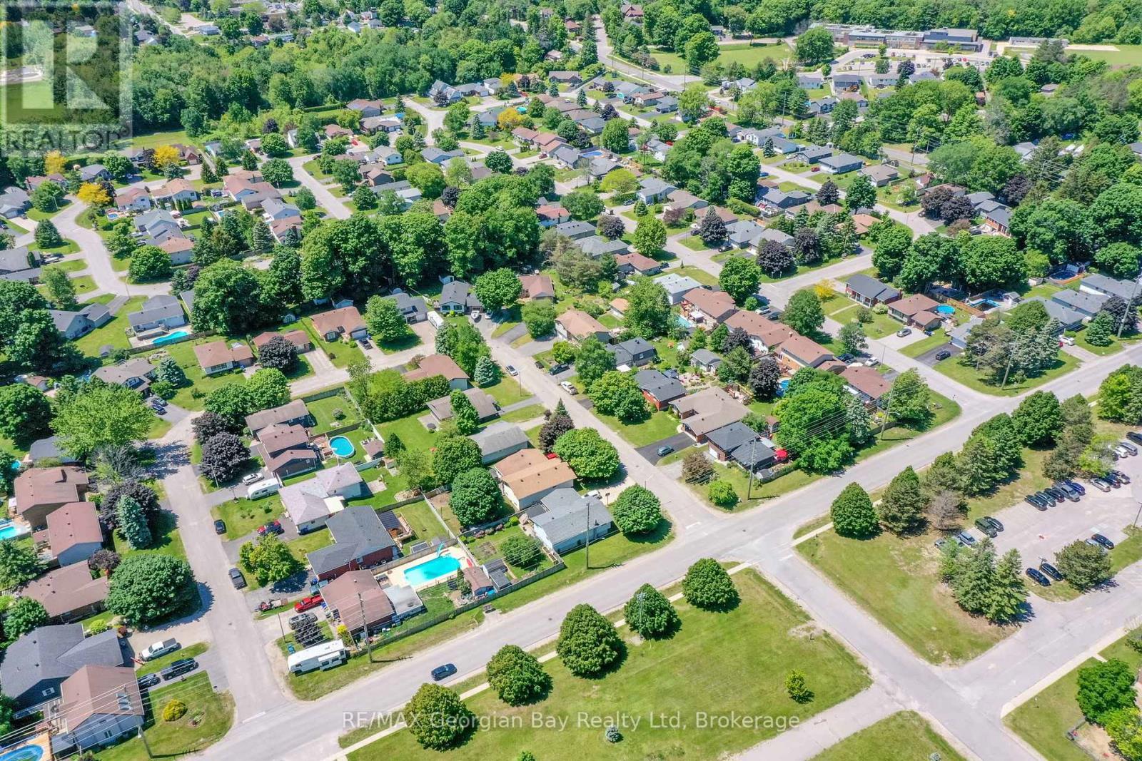 Photo 41 of 32 Bonaventure Place, Penetanguishene ON