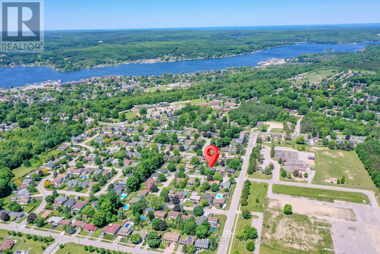 Photo 43 of 32 Bonaventure Place, Penetanguishene ON