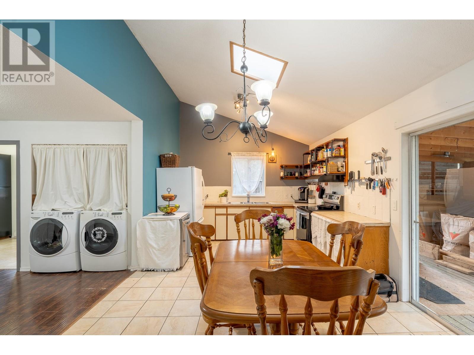 6279 NORWEST BAY ROAD, Sechelt