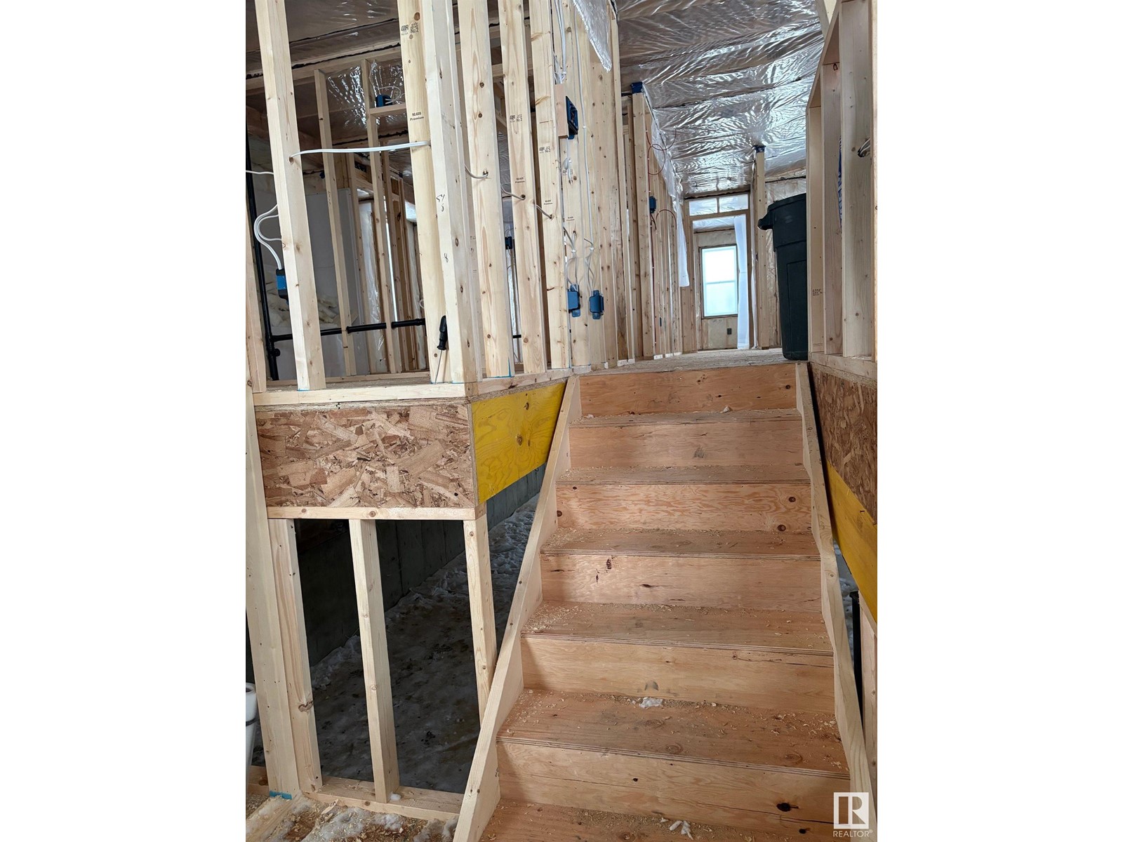 Photo 8 of 7413 44 Av, Camrose AB