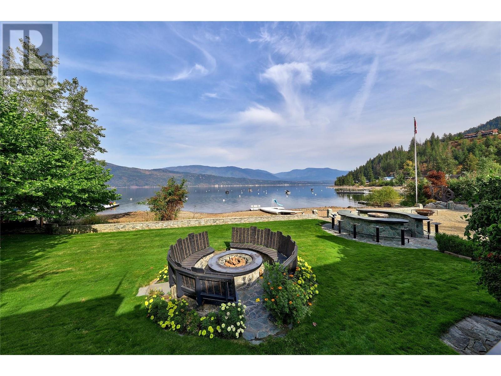 2483 Rocky Point Road, Blind Bay