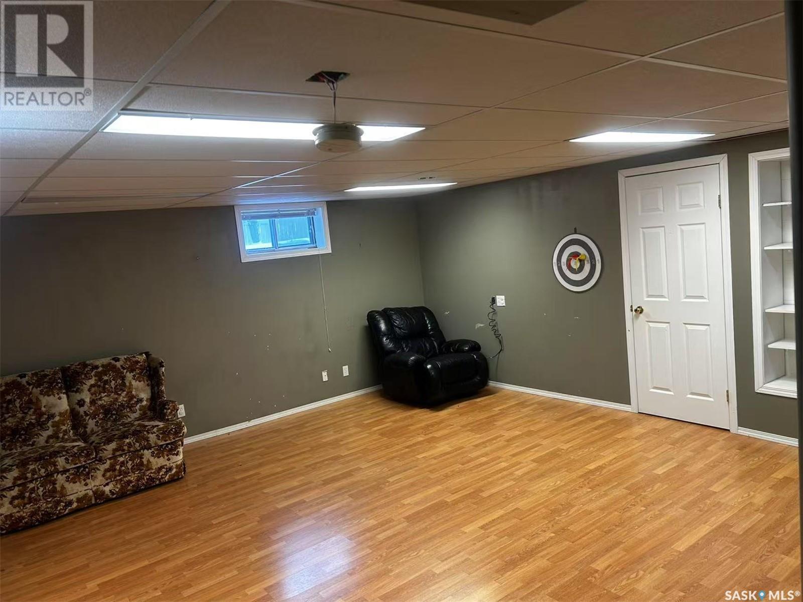 Photo 11 of 610 Mountain View Crescent, Rosetown SK