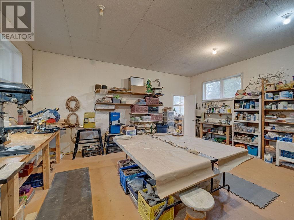 5535 KONTIKI ROAD, Sechelt