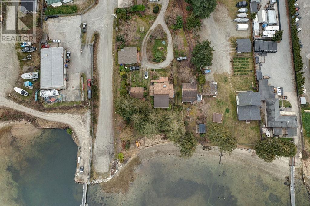 6005 SECHELT INLET ROAD, Sechelt