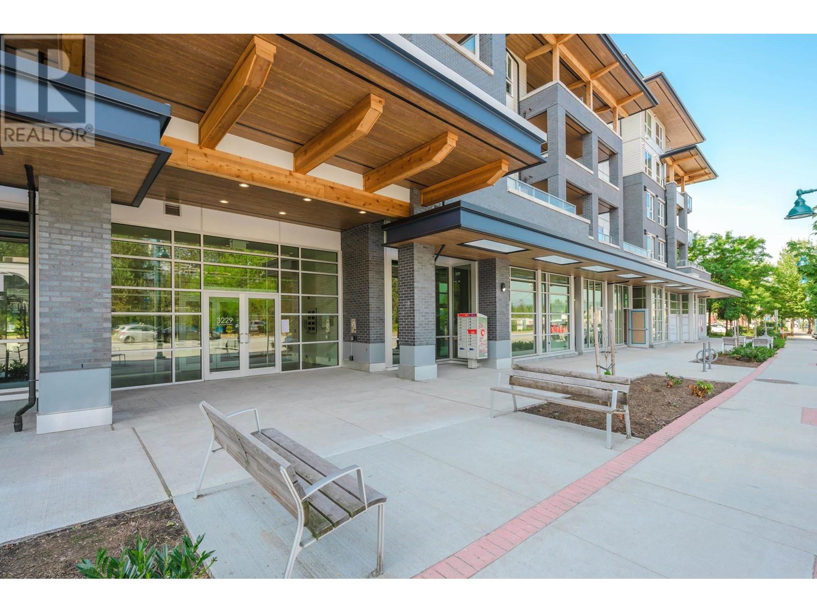 406 3229 ST JOHNS STREET, Port Moody real estate listing R2990501