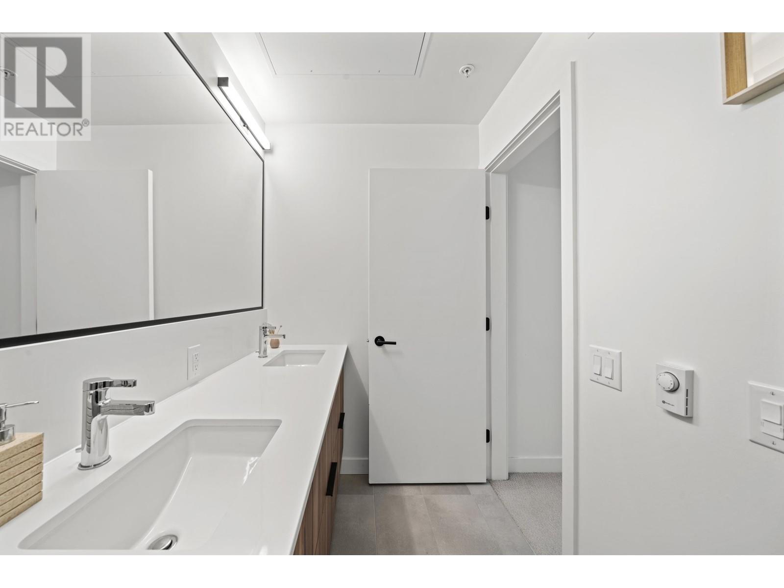 406 3229 ST JOHNS STREET, Port Moody real estate listing R2990501