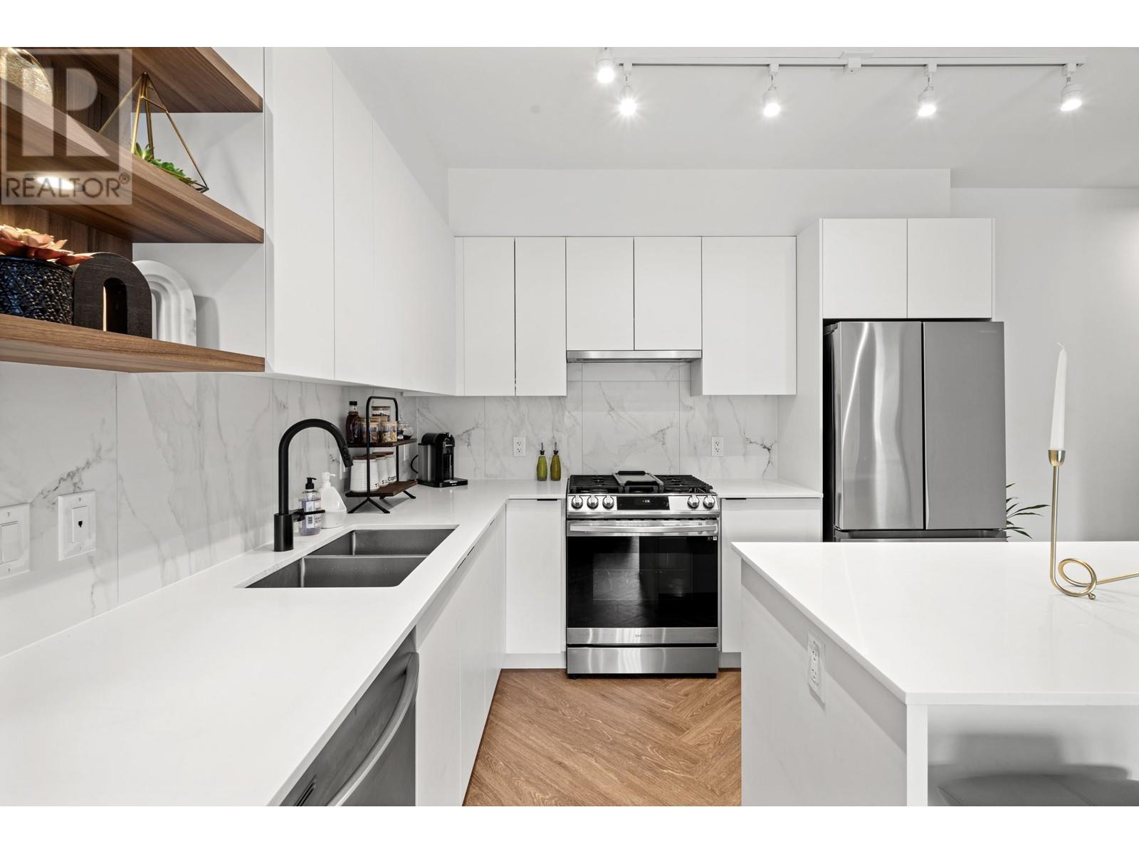 406 3229 ST JOHNS STREET, Port Moody real estate listing R2990501