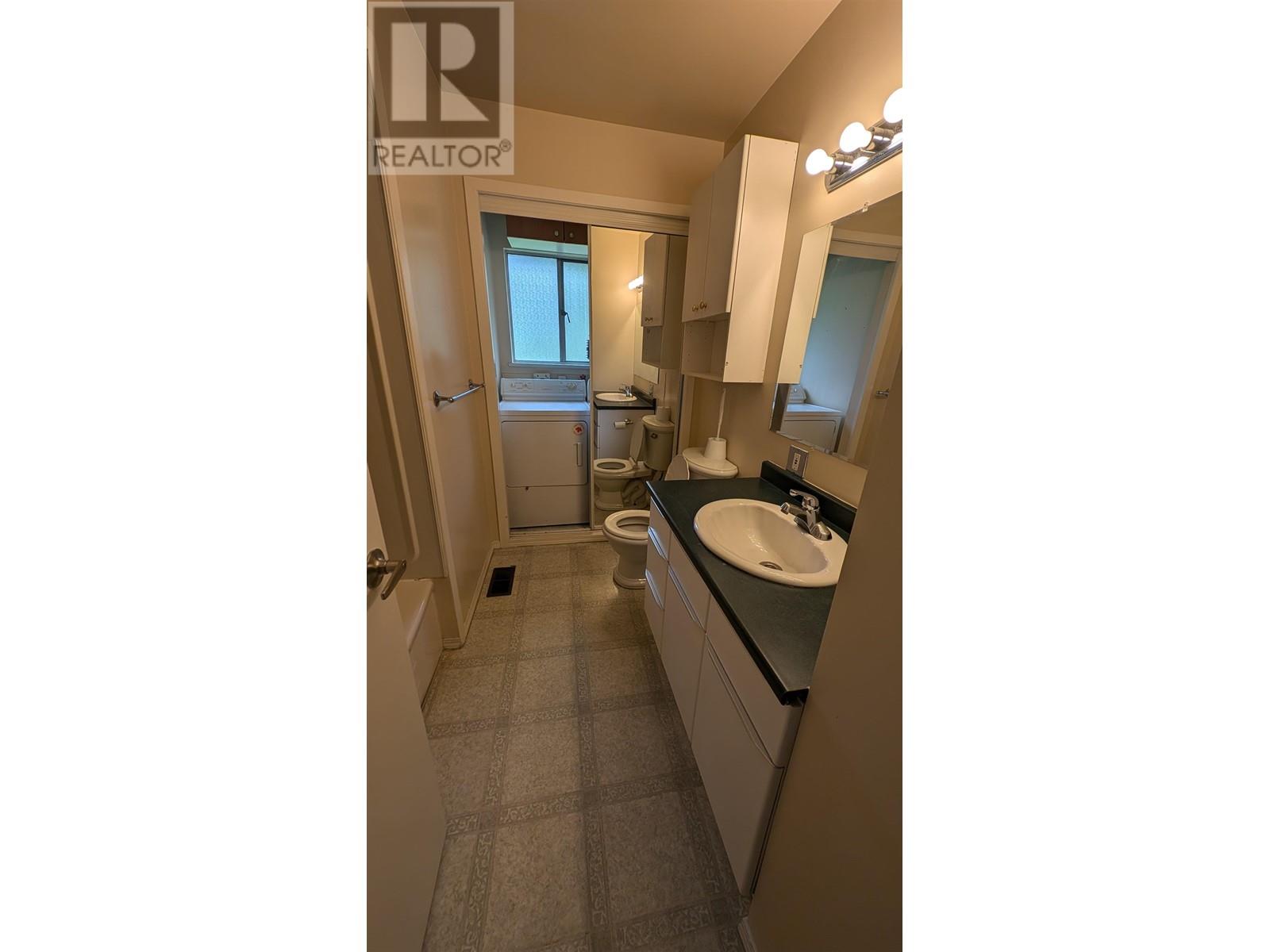 8975 COOK CRESCENT, Richmond