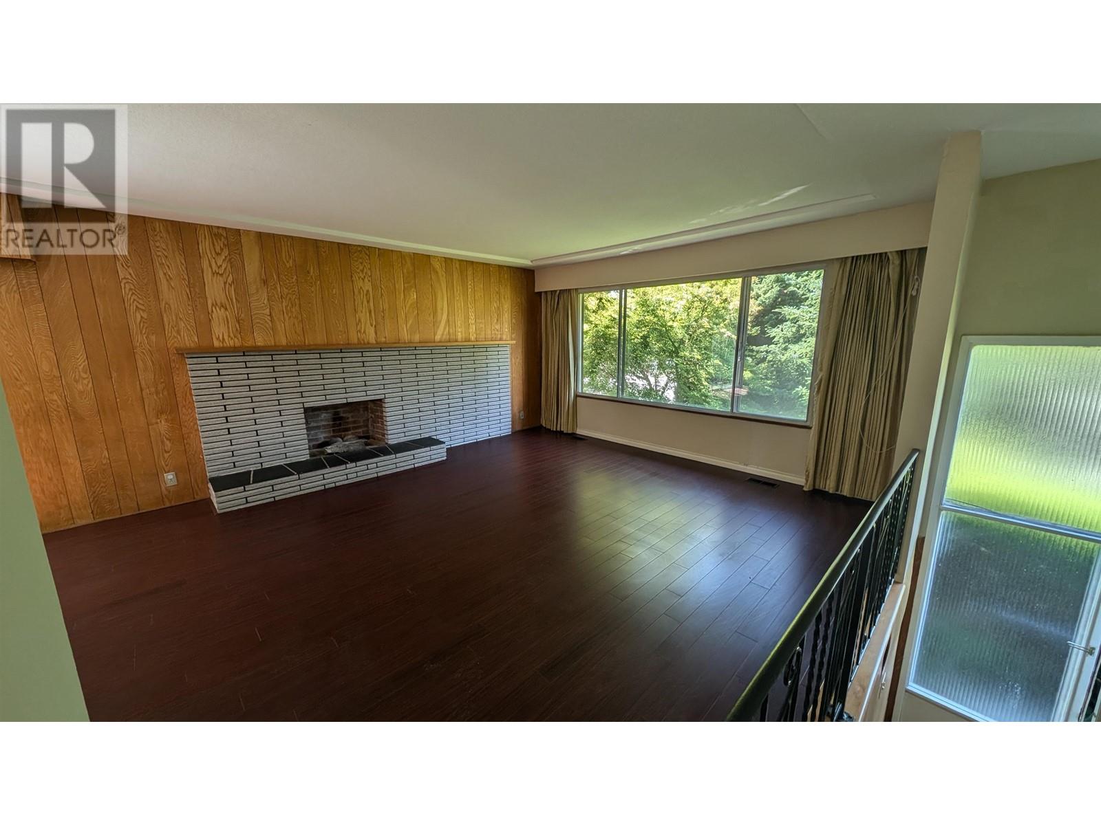 8975 COOK CRESCENT, Richmond