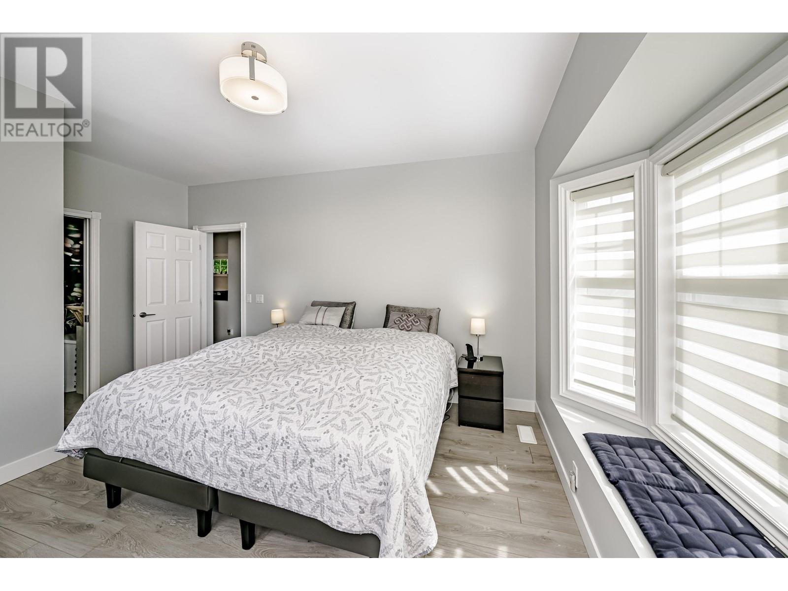 124 EVERGREEN CRESCENT, Anmore real estate listing R2990545