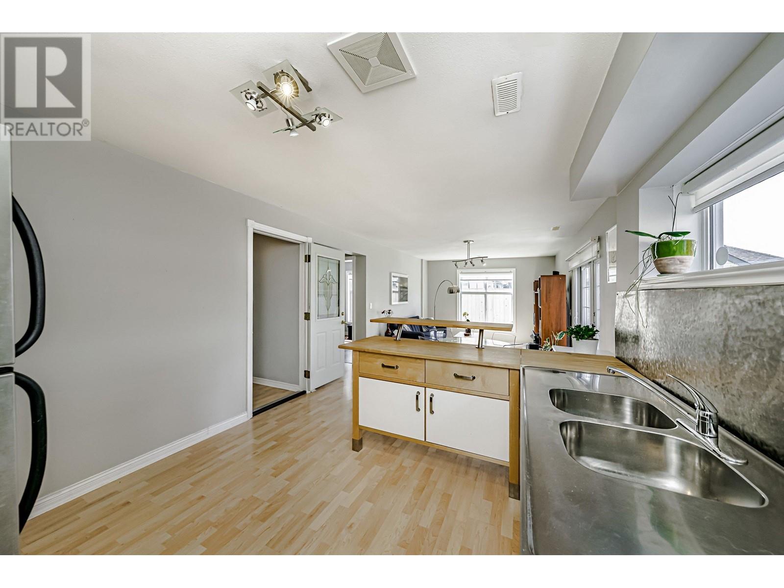 124 EVERGREEN CRESCENT, Anmore real estate listing R2990545