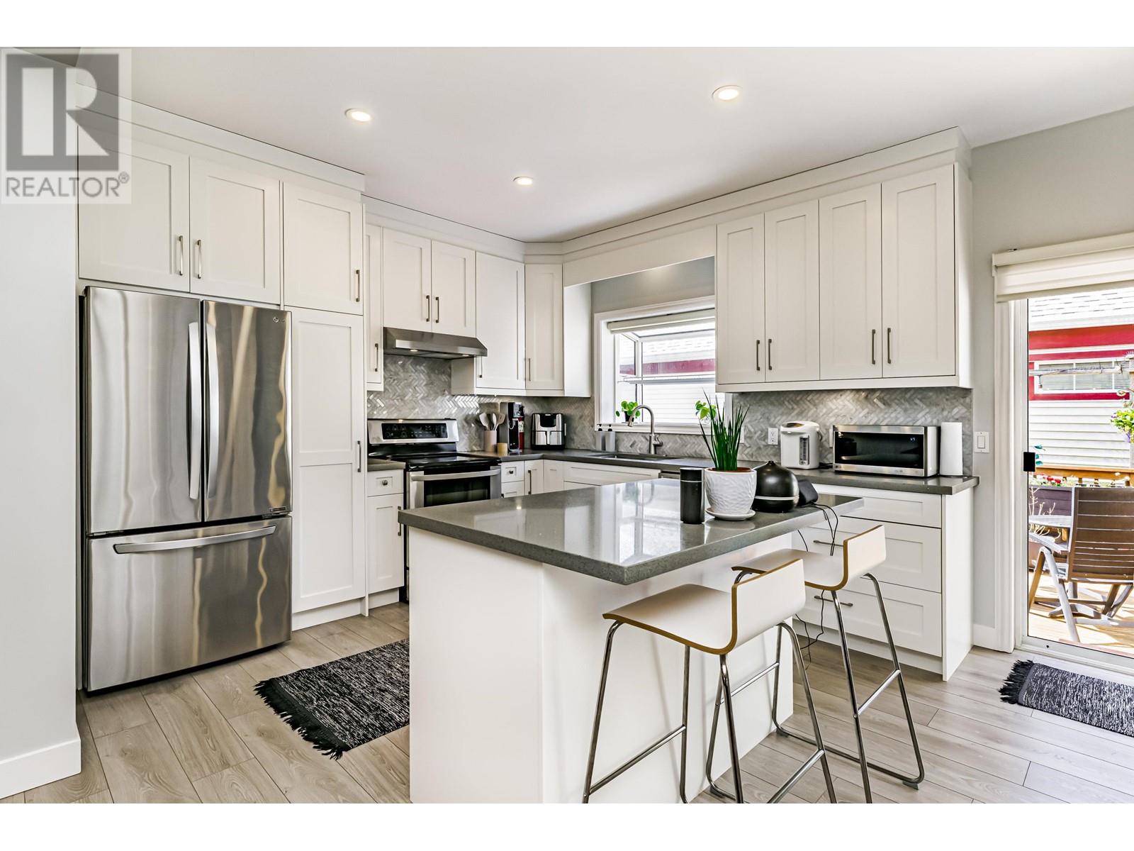 124 EVERGREEN CRESCENT, Anmore real estate listing R2990545