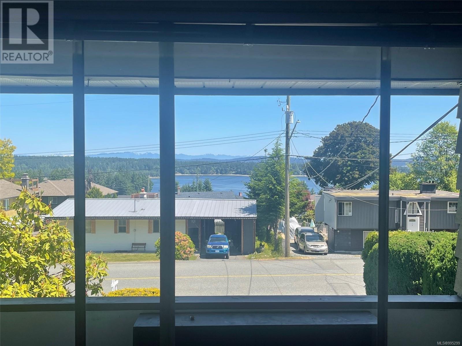 416 Parkhill Terr, Ladysmith