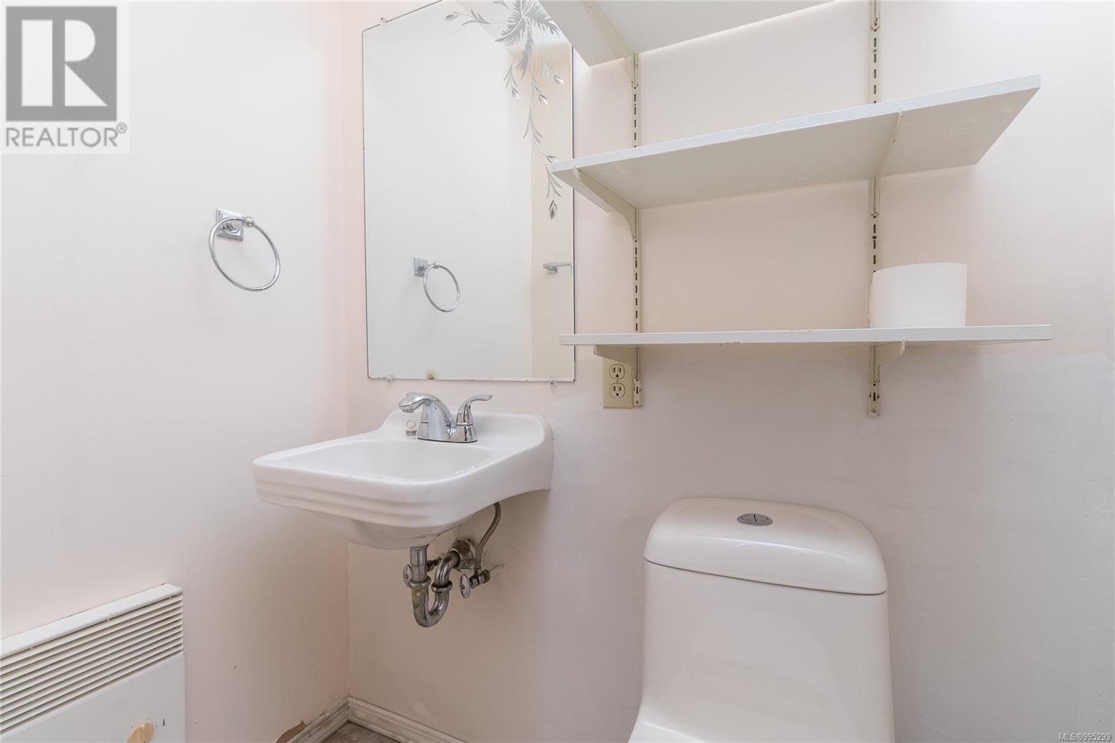 416 Parkhill Terr, Ladysmith